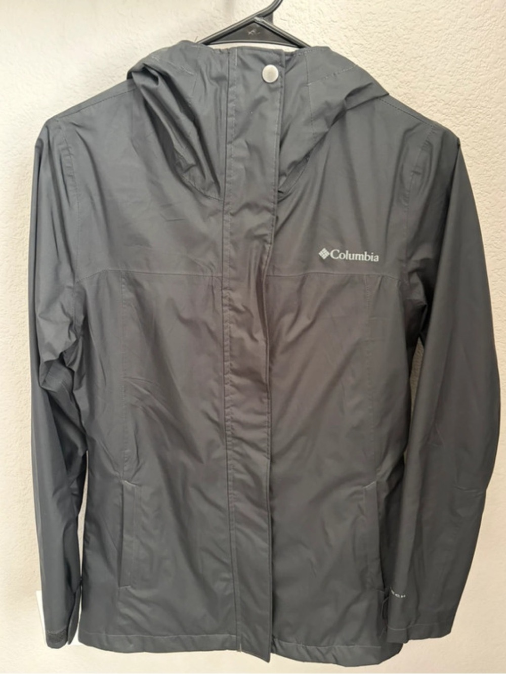 Columbia Women's Hooded Rain Jacket — black